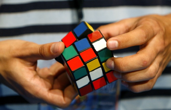 Виробники, що працюють за ліцензією, тепер нічим не захищені від дешевих імітацій   Змагання World Rubik's Cube в Будапешті   Фото: Reuters   Москва