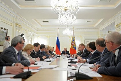 Глава Комі В'ячеслав Гайзер сьогодні прокоментував рішення щодо підтримки сімей, які обговорювалися напередодні на засіданні під керівництвом Володимир Путіна
