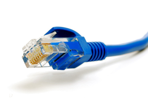 Ethernet-кабель, підведений в квартиру;   ADSL з'єднання по телефонній лінії;   телевізійний кабель;   3G, LTE мережі