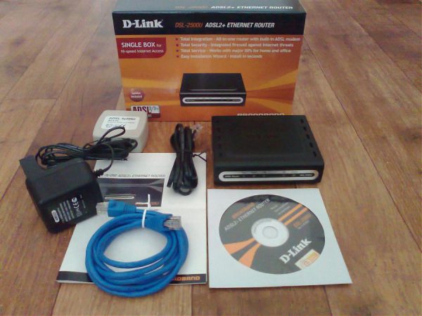 D-LINK DSL-2500U належить до мережевих пристроїв початкового рівня