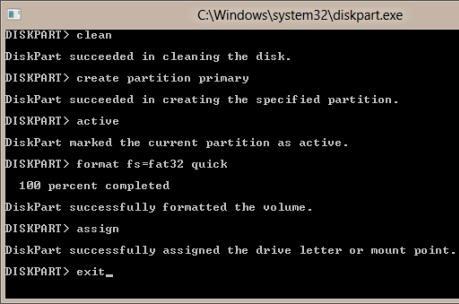 Після всіх виконаних операцій переформатована USB-флешка повинна з'явиться в провіднику Windows з призначеної буквою (в моєму випадку G :)